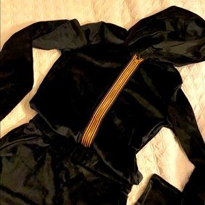 Sweat suit sweater& pants to match